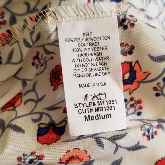 Million Bullpup Flower Flutter Sweater - Picture 7 of 8